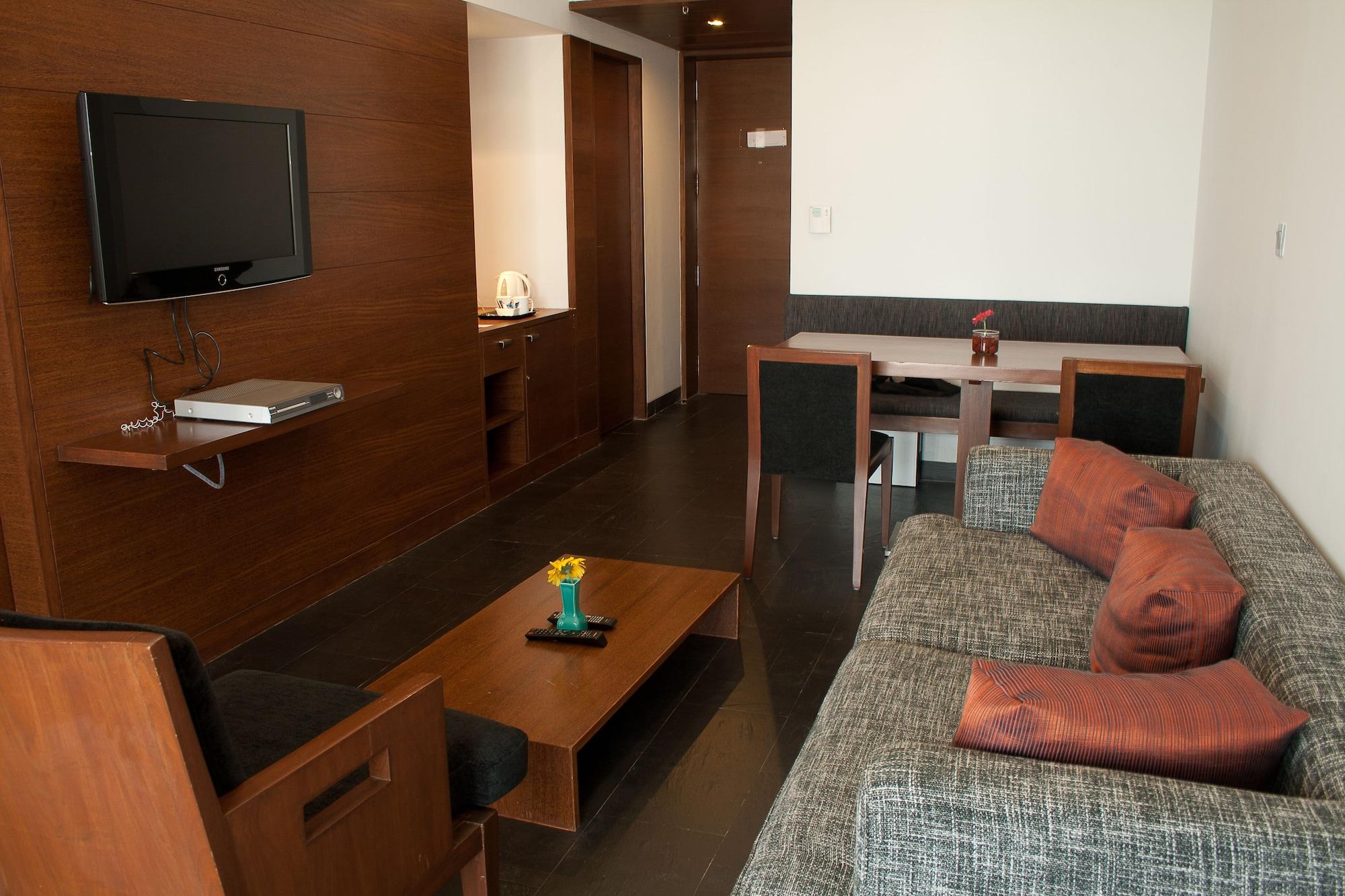 Hotel Parc Estique Пуне Екстер'єр фото