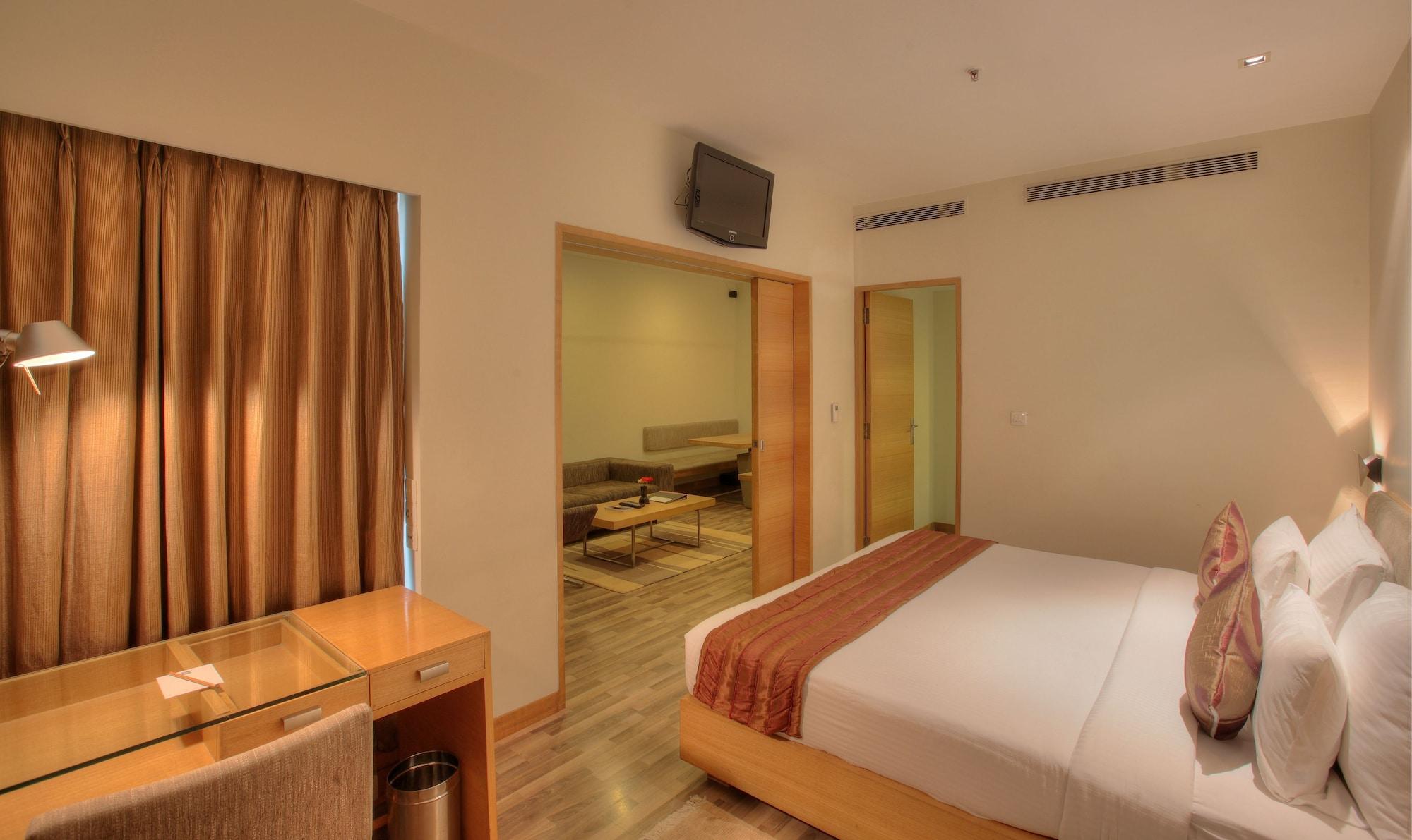 Hotel Parc Estique Пуне Екстер'єр фото