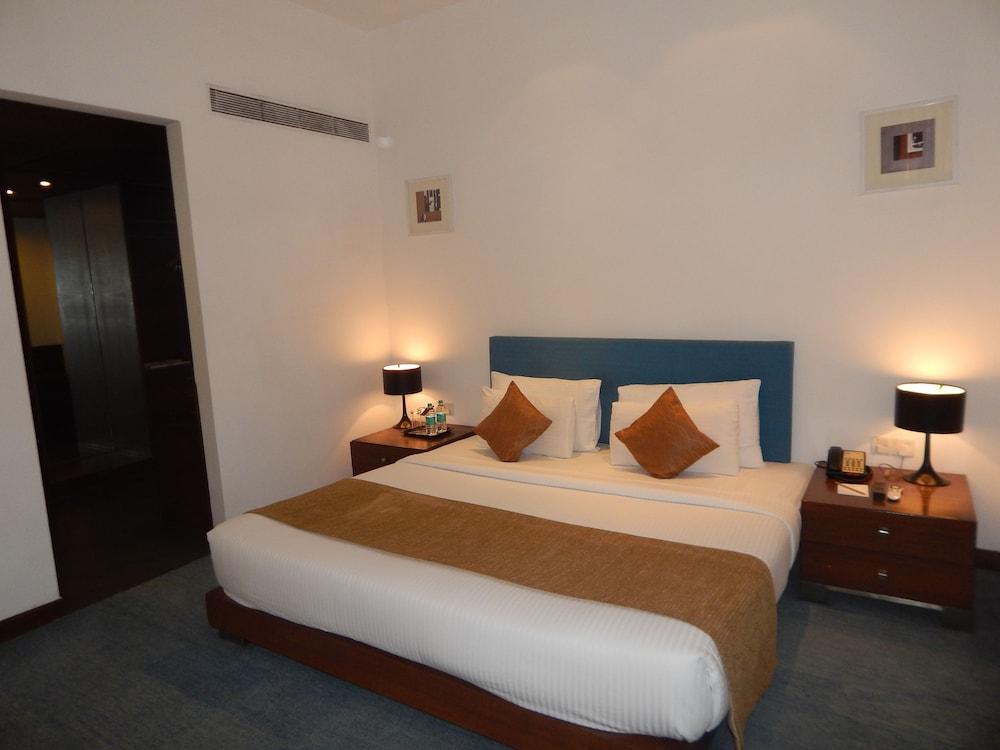 Hotel Parc Estique Пуне Екстер'єр фото