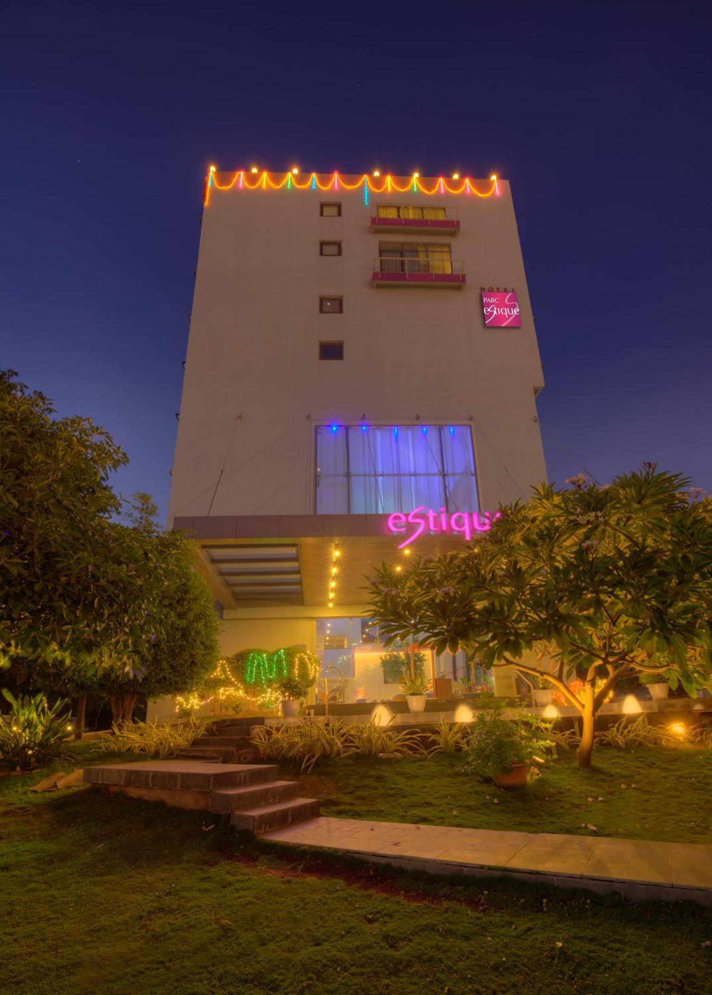 Hotel Parc Estique Пуне Екстер'єр фото
