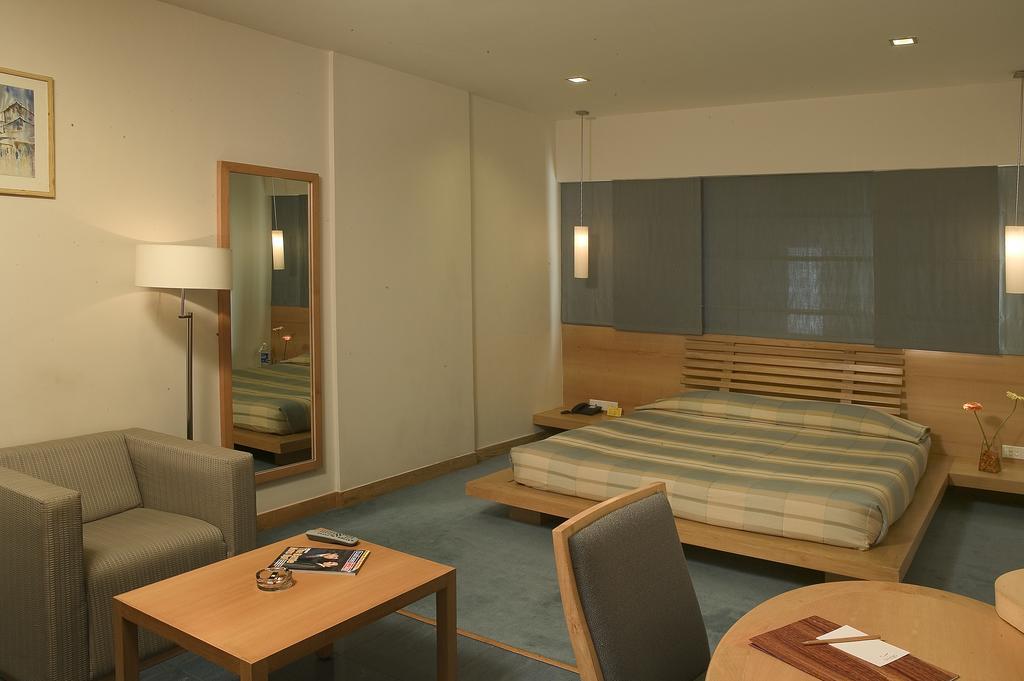 Hotel Parc Estique Пуне Екстер'єр фото