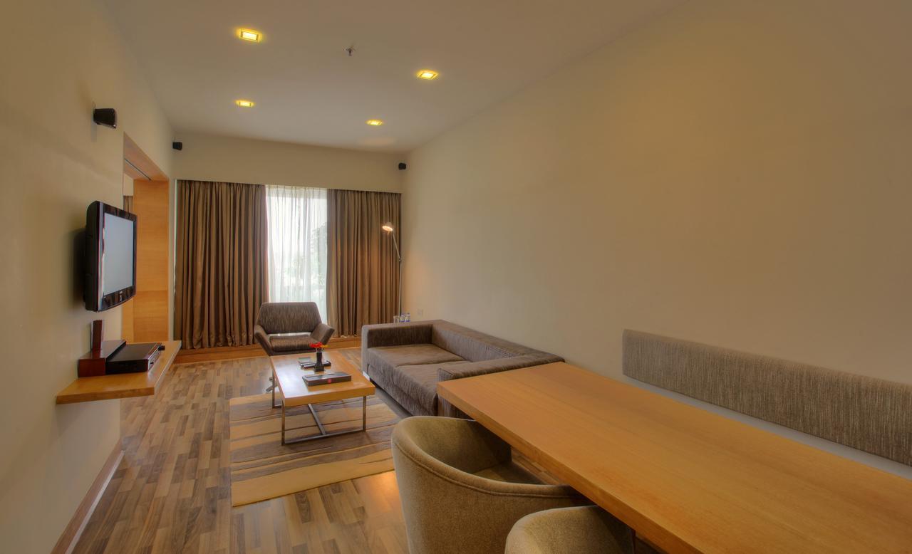 Hotel Parc Estique Пуне Екстер'єр фото