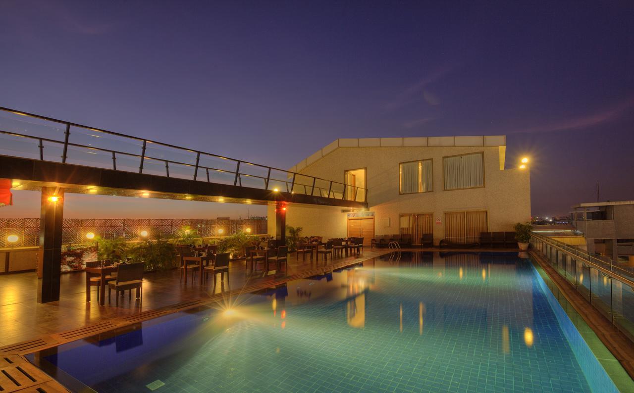 Hotel Parc Estique Пуне Екстер'єр фото