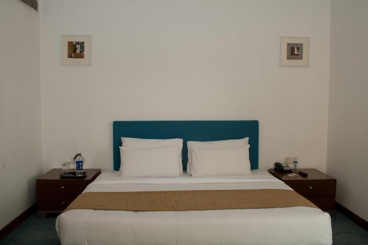 Hotel Parc Estique Пуне Екстер'єр фото